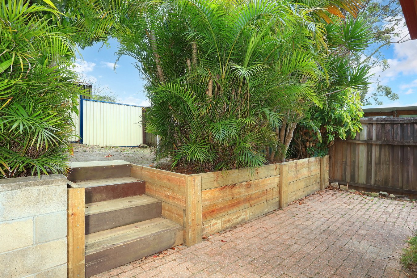 60 Currumburra Road ASHMORE 19