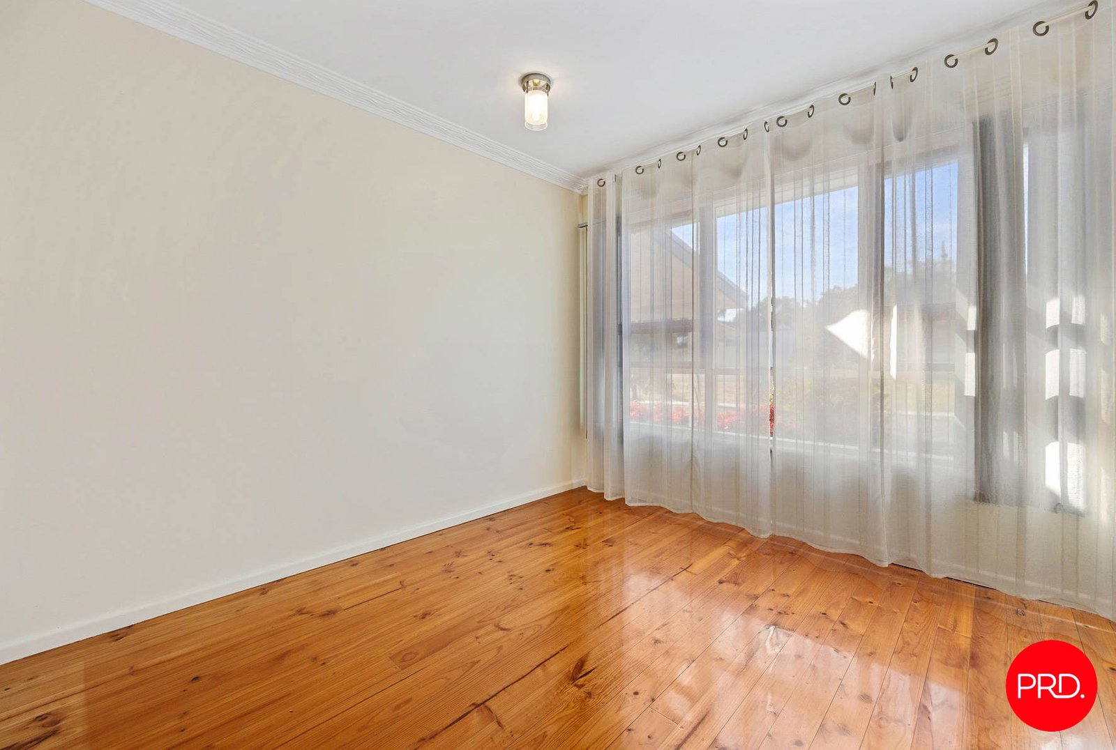 60 Curtin Street FLORA HILL 8