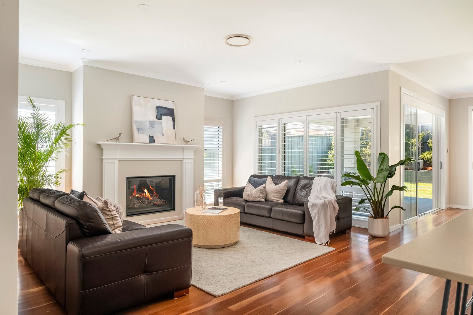 60 Emperor Parade CHISHOLM 5