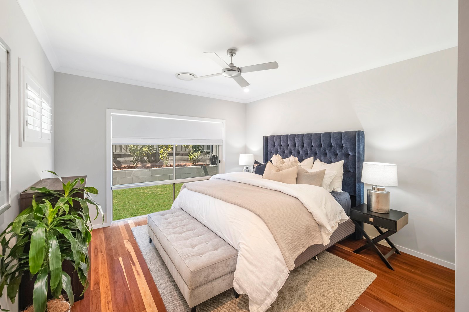 60 Emperor Parade CHISHOLM 12