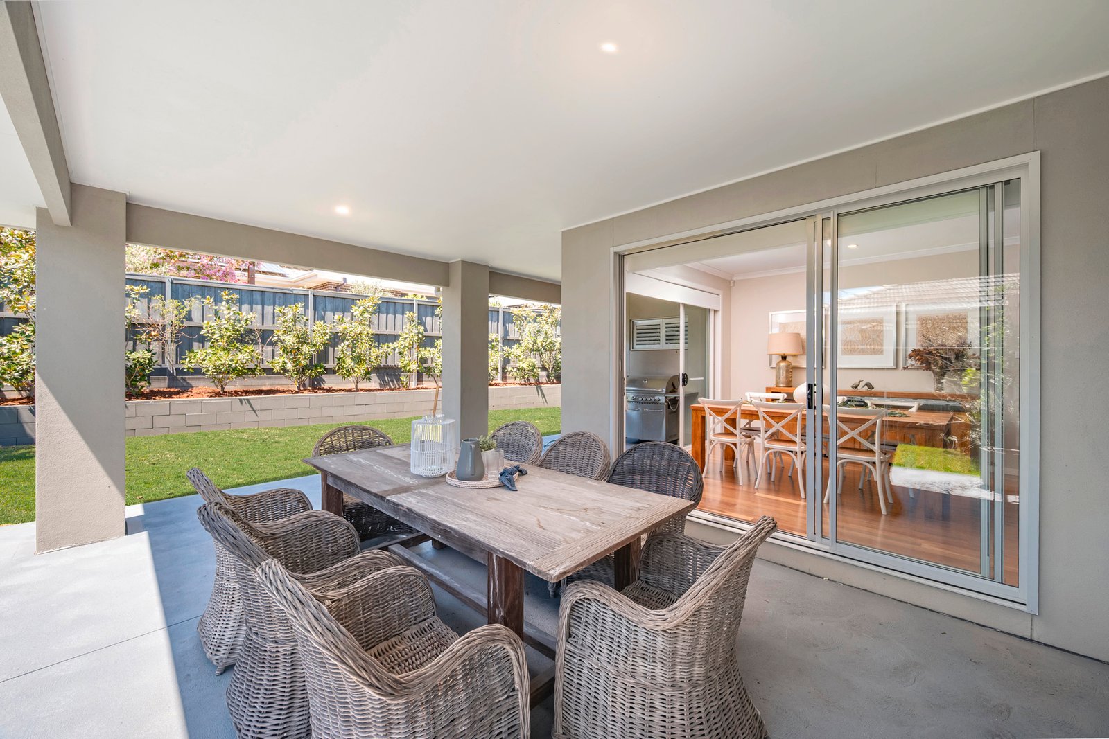 60 Emperor Parade CHISHOLM 19