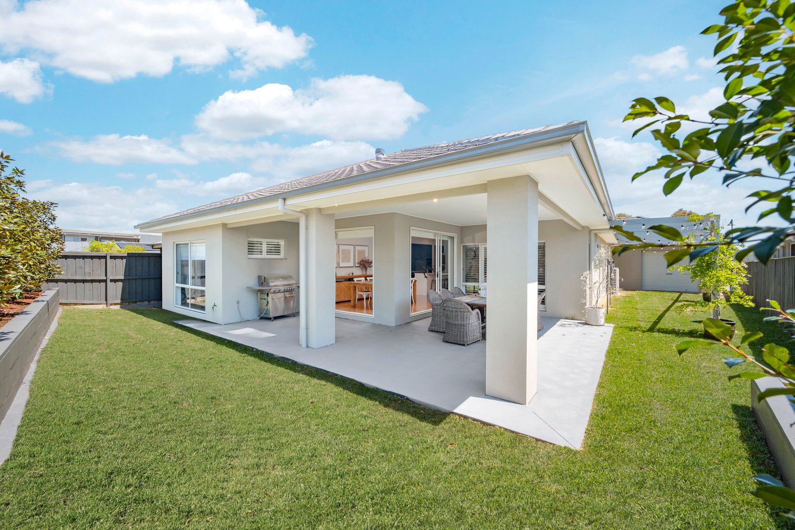 60 Emperor Parade CHISHOLM 20