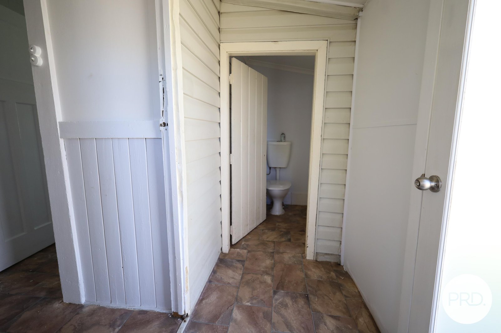 60 Endsleigh Ave  ORANGE 8