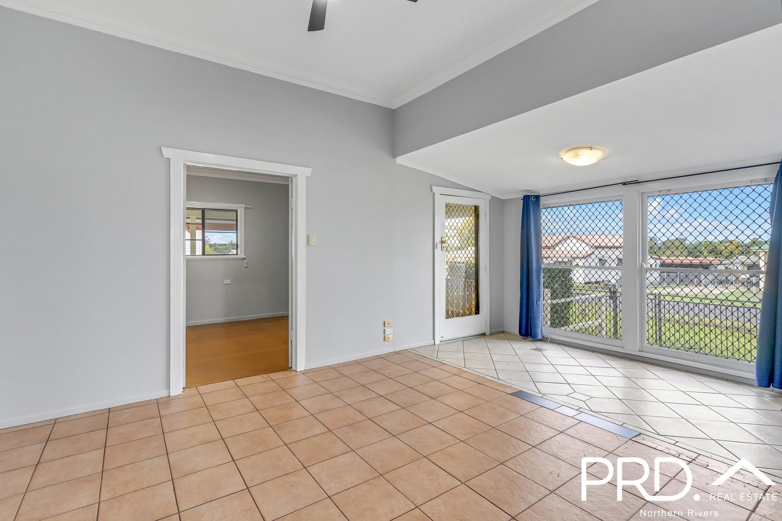 60 Fergusson Street CASINO 9