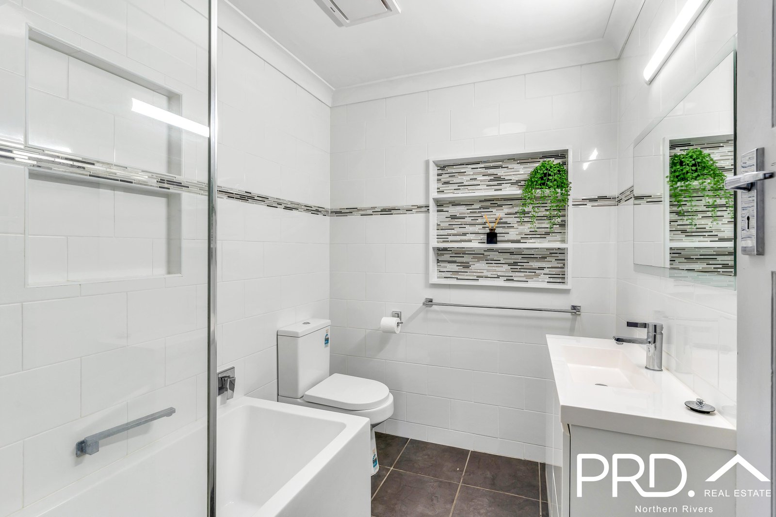 60 Fergusson Street CASINO 12