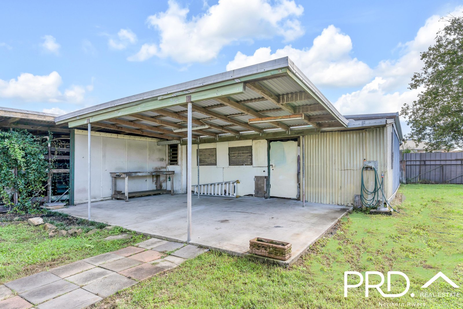 60 Fergusson Street CASINO 15