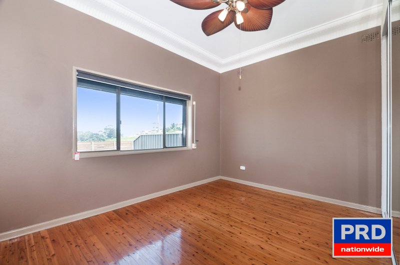 60 Flagstaff Rd  WARRAWONG 3