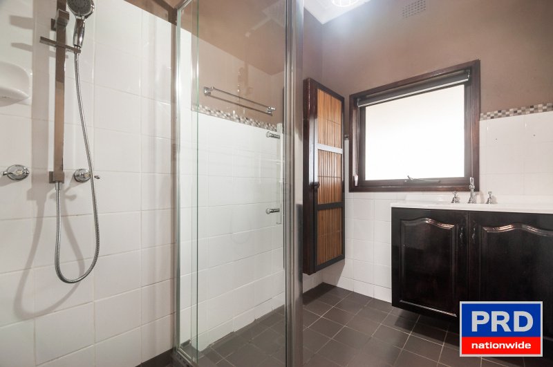 60 Flagstaff Rd  WARRAWONG 5