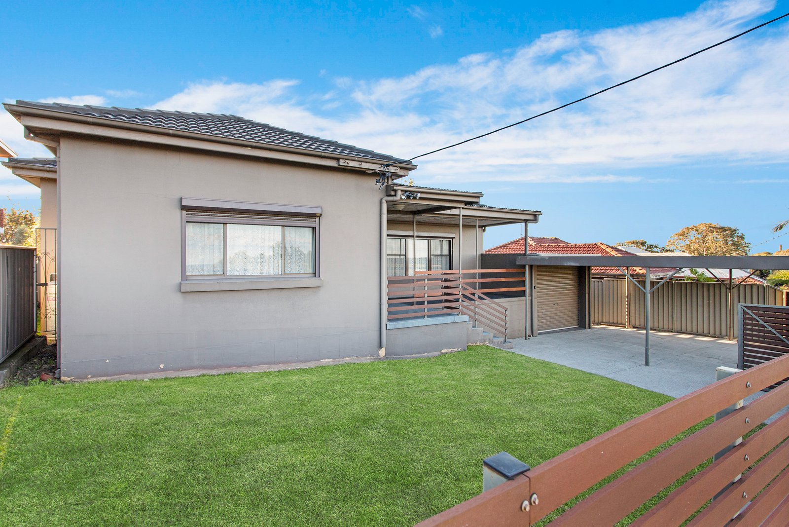 60 Flagstaff Rd  WARRAWONG 2