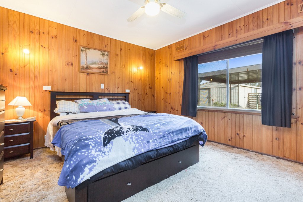 60 Golf Course Road ASCOT 5