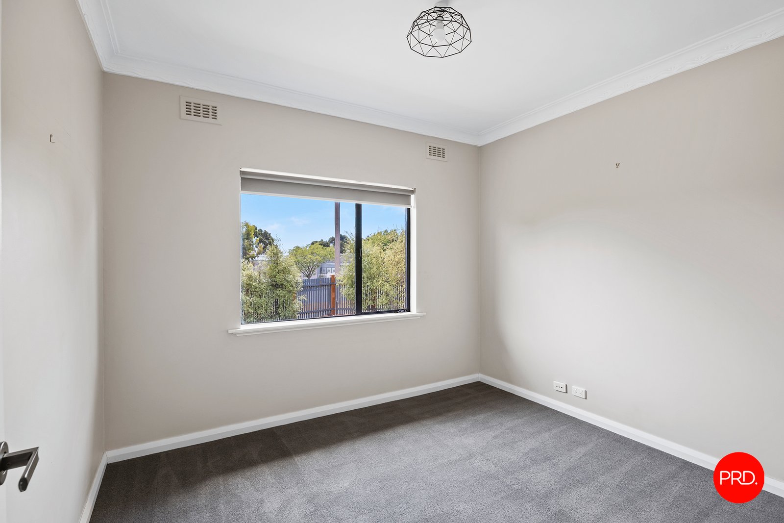 60 Havilah Road LONG GULLY 8