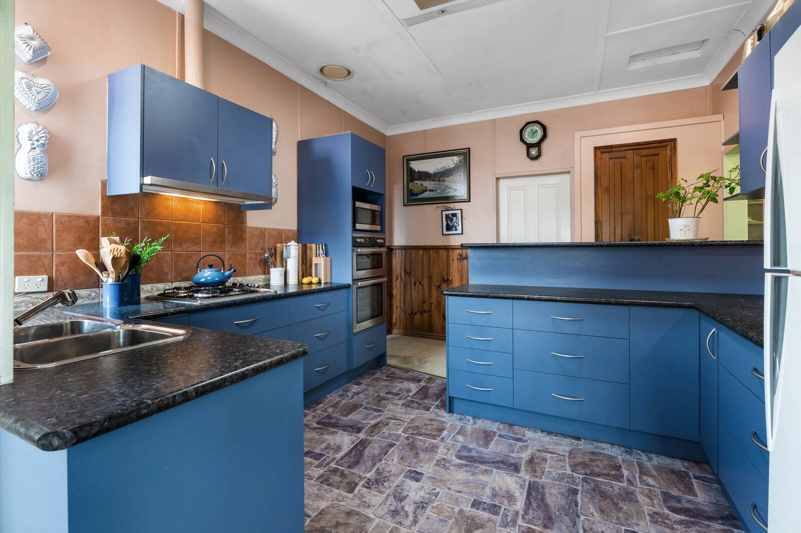 Real Estate and Property in 60 Hutton Street, Kyneton, VIC