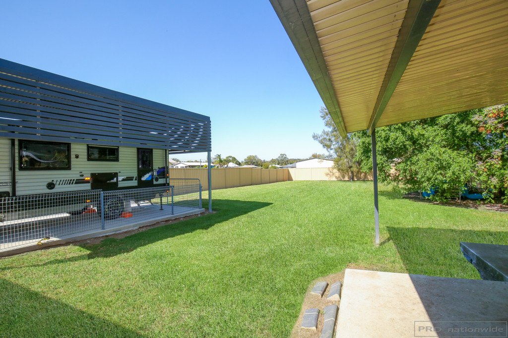 60 Kent Street GRETA 16