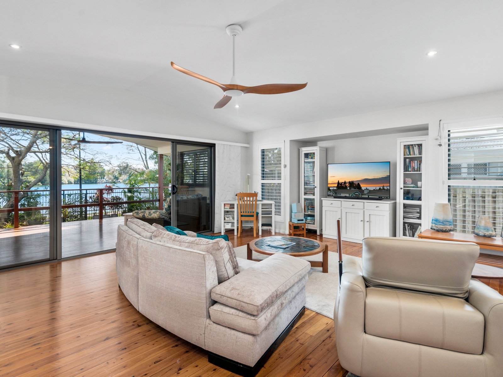 60 Laguna Avenue PALM BEACH 4