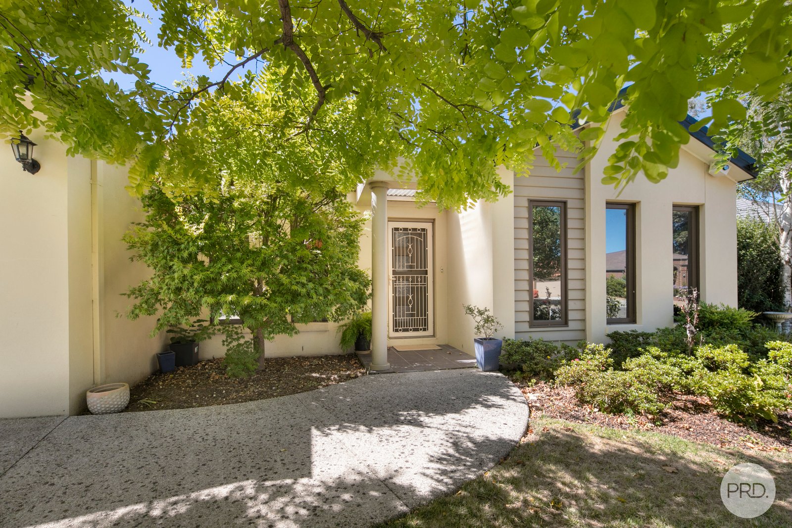 60 Lake Gardens Avenue LAKE GARDENS 2