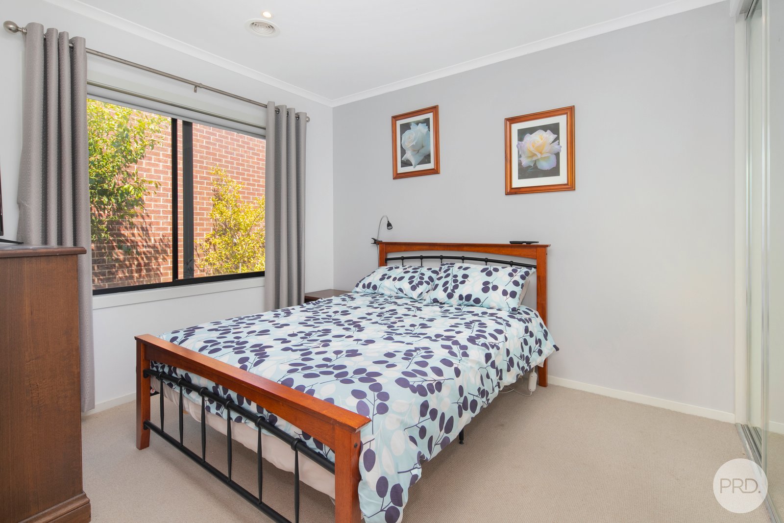 60 Lake Gardens Avenue LAKE GARDENS 10