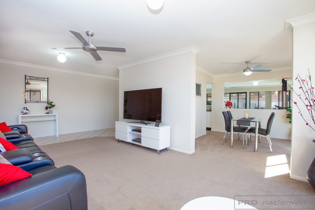 60 Lemonwood Circuit THORNTON 10