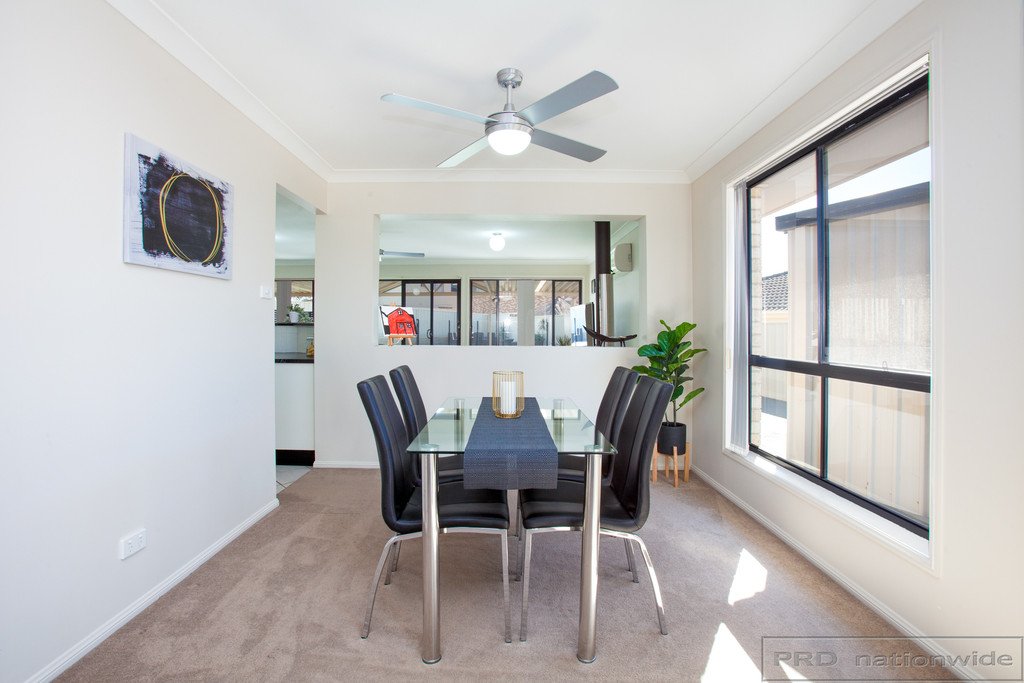 60 Lemonwood Circuit THORNTON 11