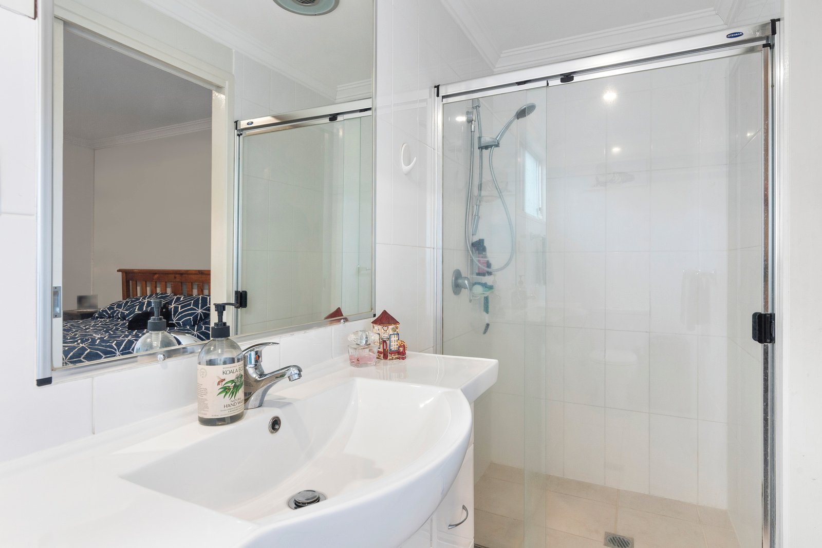 60 Leyte Avenue PALM BEACH 10