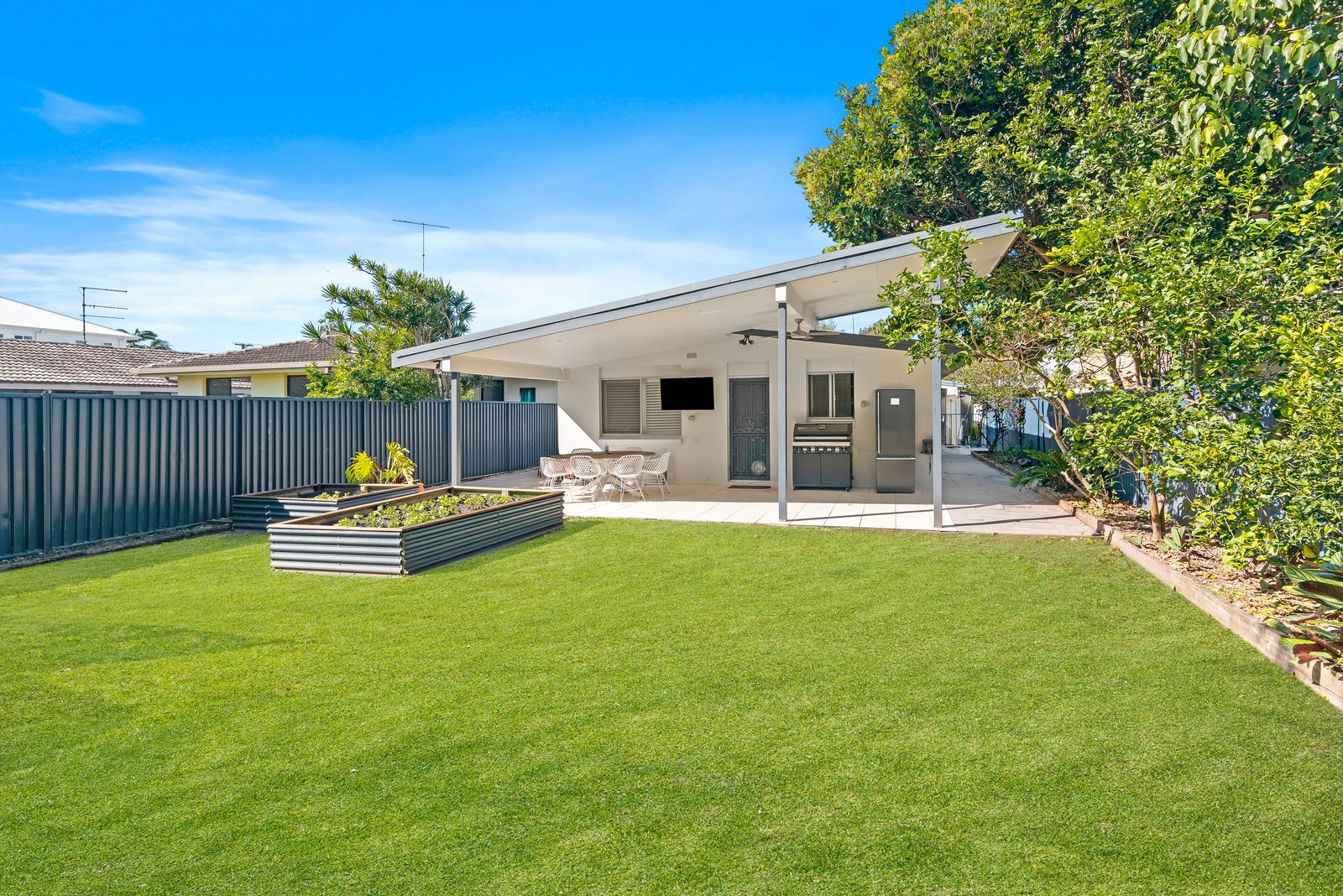 60 Leyte Avenue PALM BEACH 4