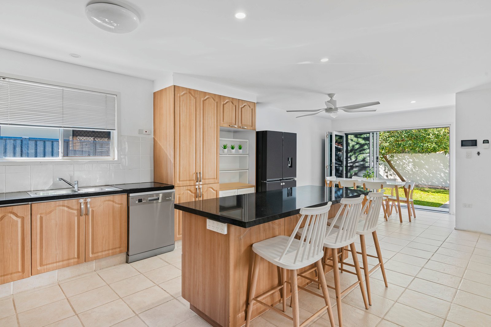 60 Leyte Avenue PALM BEACH 9