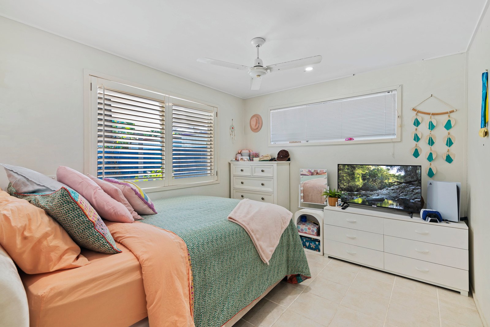 60 Leyte Avenue PALM BEACH 14