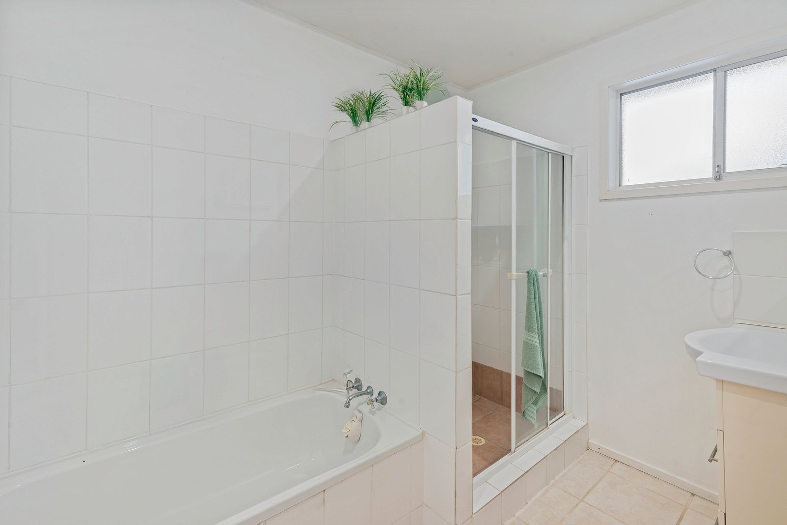 60 Leyte Avenue PALM BEACH 18