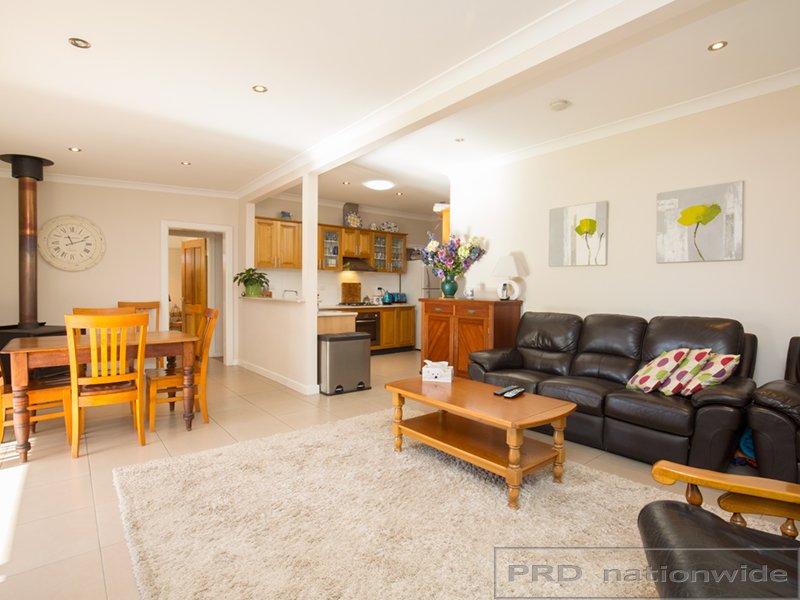 60 Lindesay Street EAST MAITLAND 4