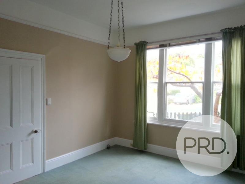 60 Lord Street SANDY BAY 6