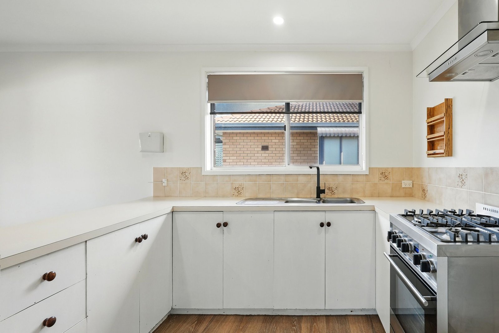 60 Lucinda Parade LUTANA 7