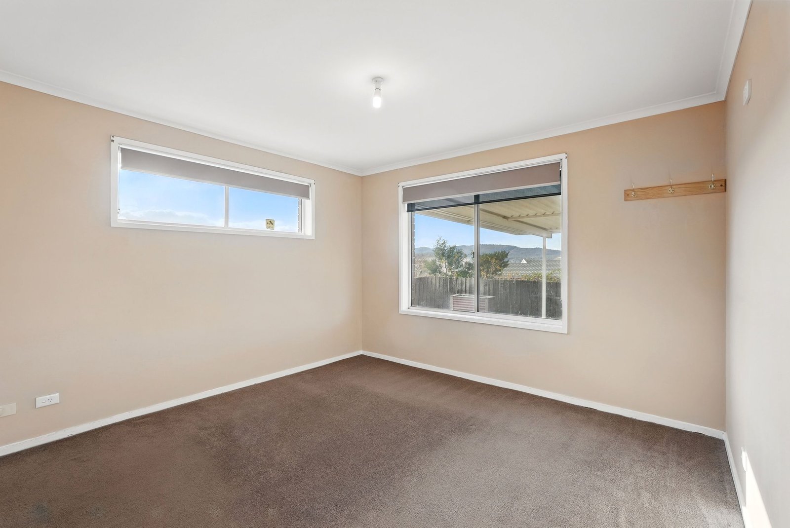 60 Lucinda Parade LUTANA 10