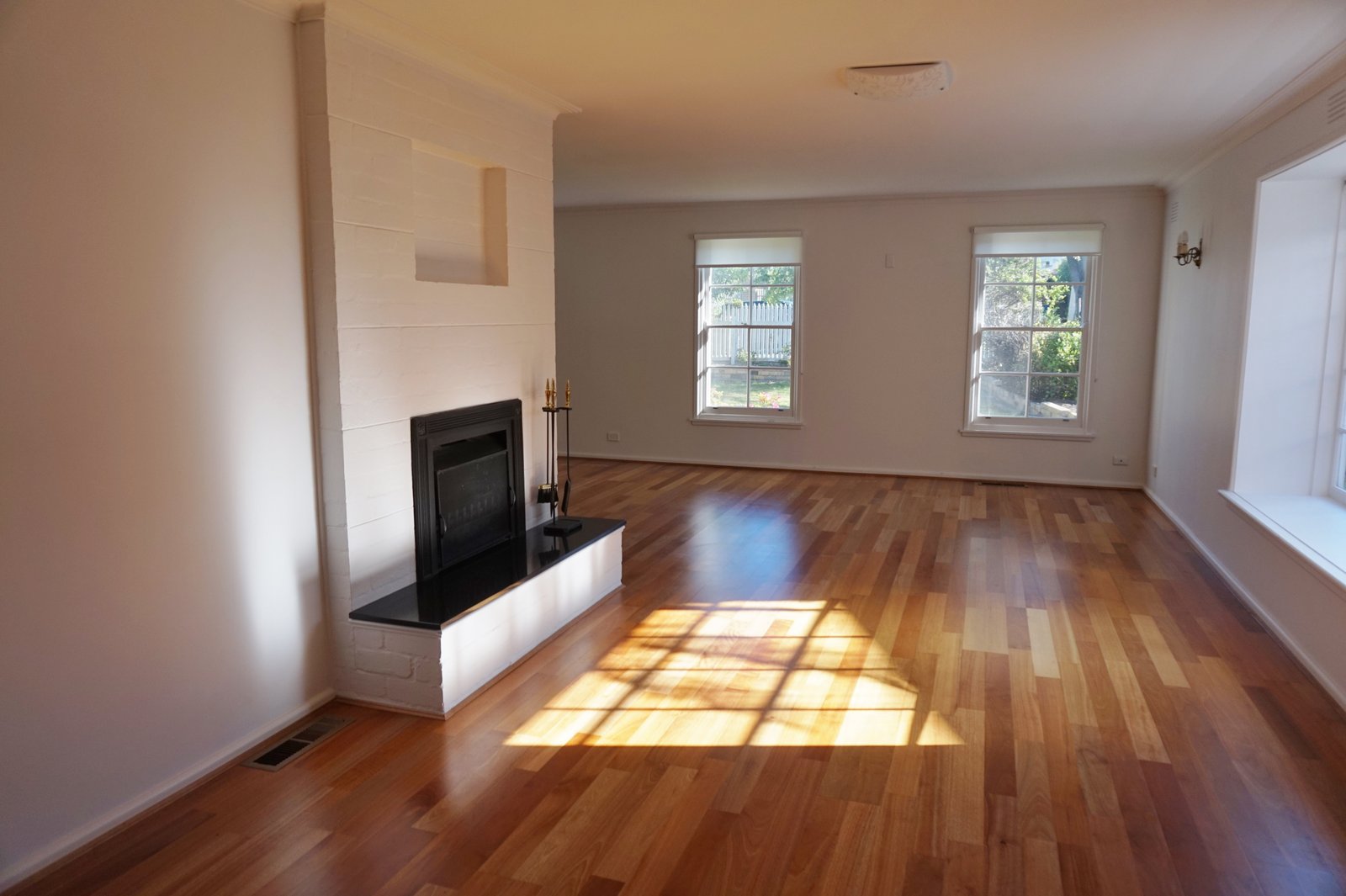 Gallery: 60. Lynch Crescent