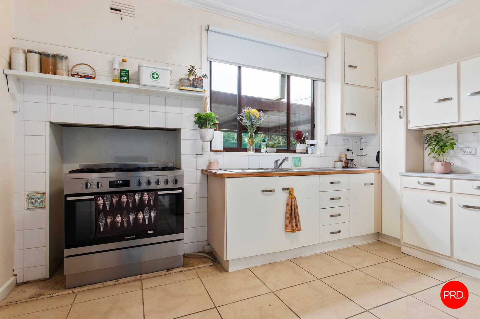 60 Mackenzie Street West  GOLDEN SQUARE 6