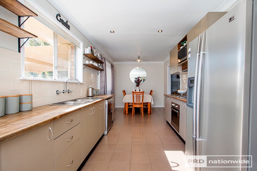 60 Manilla Road TAMWORTH 8