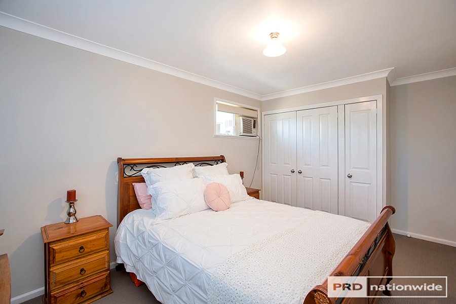 60 Manilla Road TAMWORTH 10