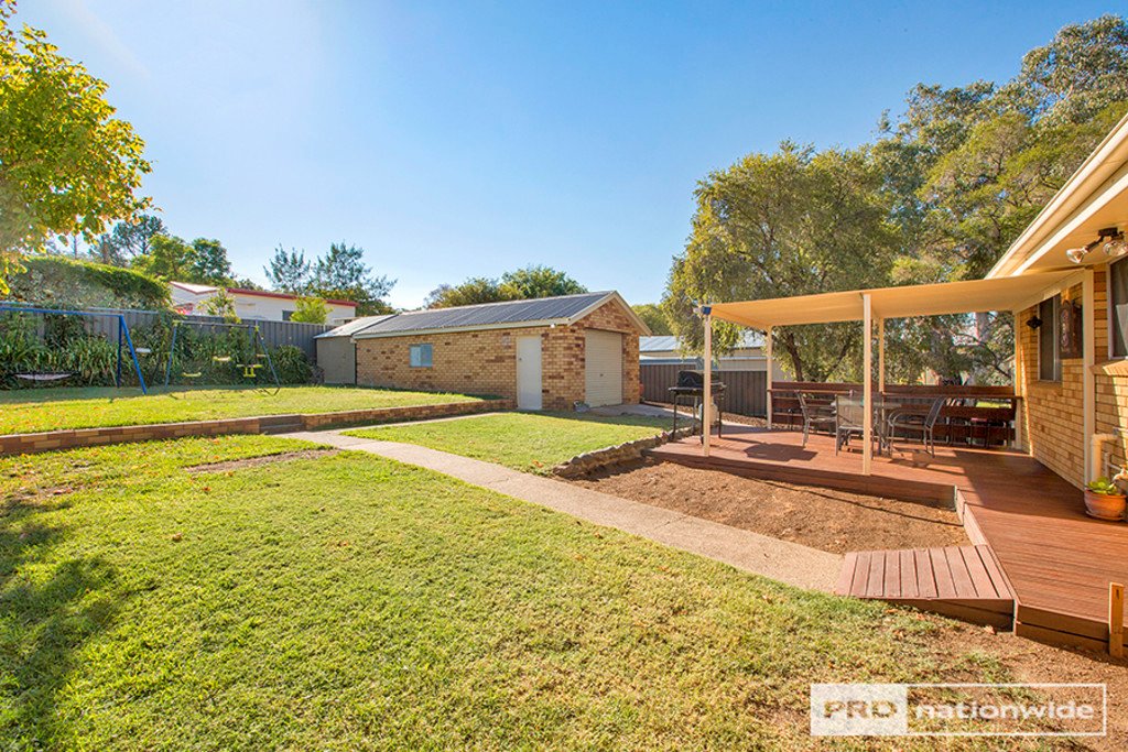60 Manilla Road TAMWORTH 18