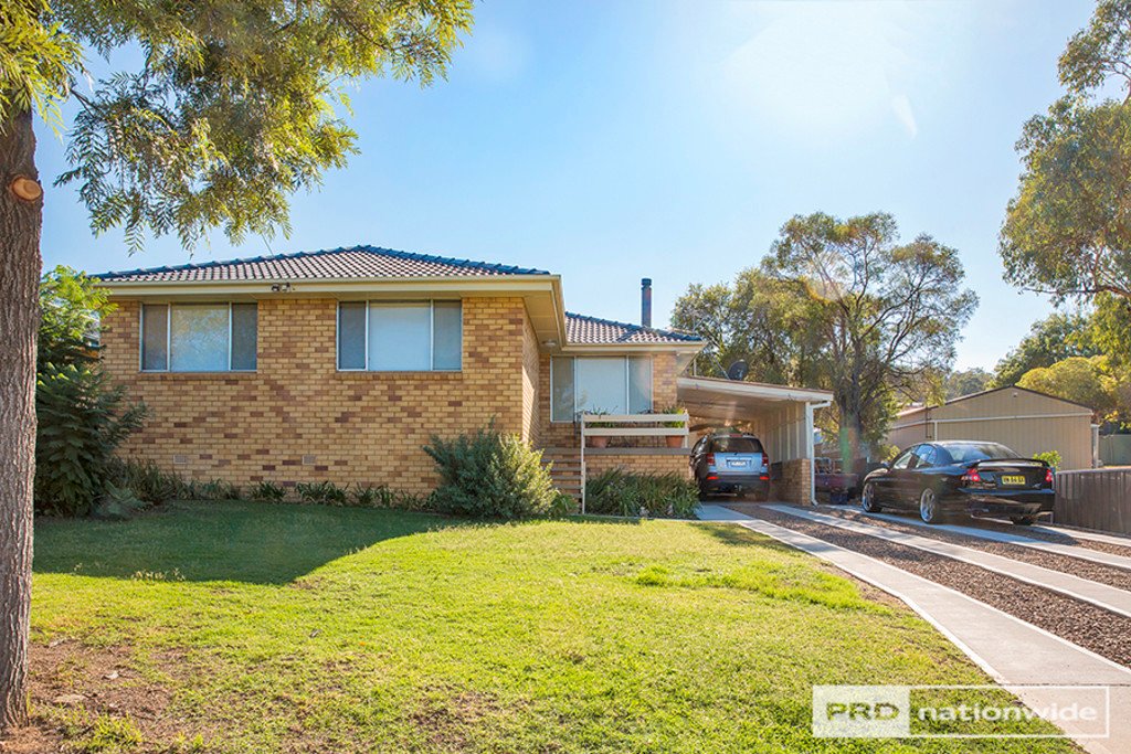 60 Manilla Road TAMWORTH 25