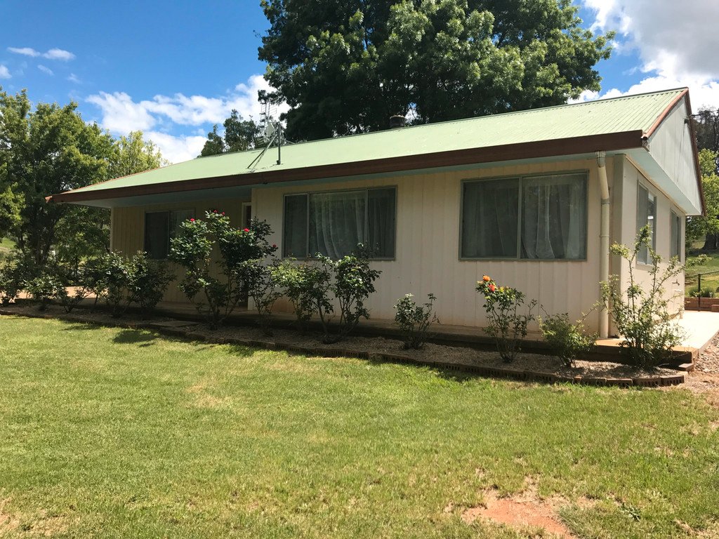 60 Mate Street TUMBARUMBA 1