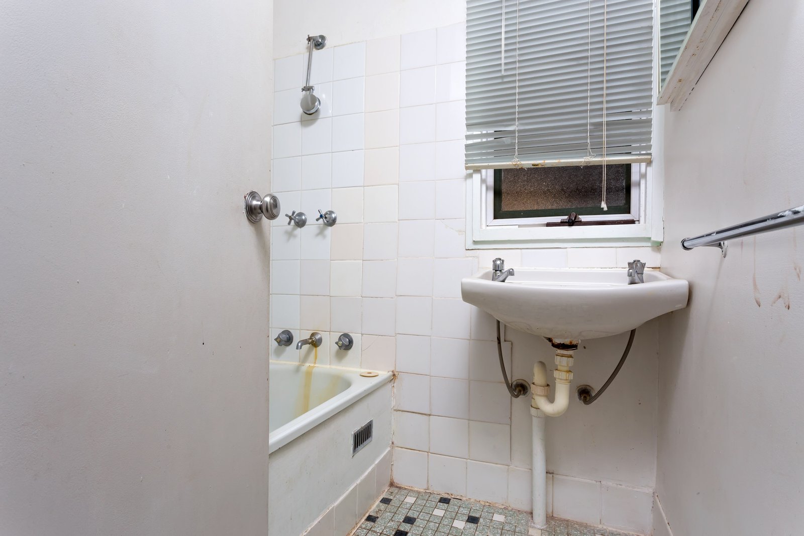 60 McKell Avenue MOUNT AUSTIN 6