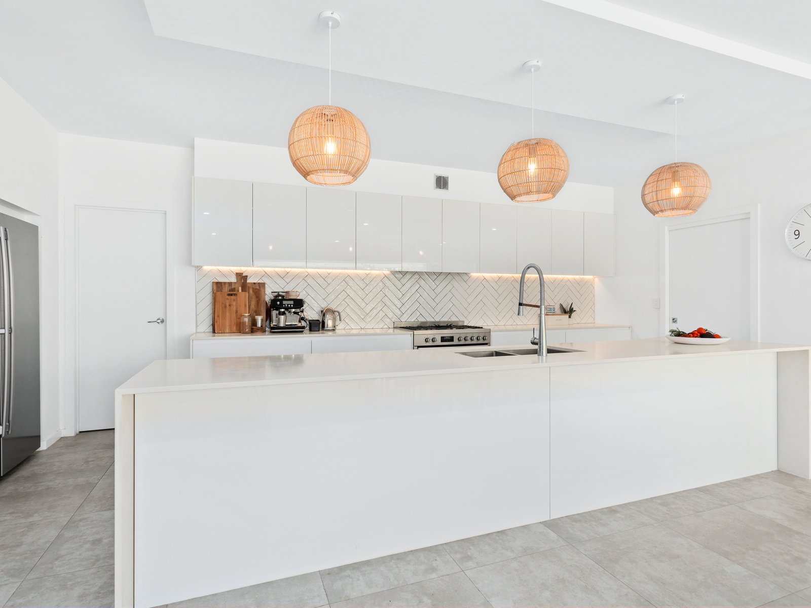 60 Michel Drive CURRUMBIN WATERS 9