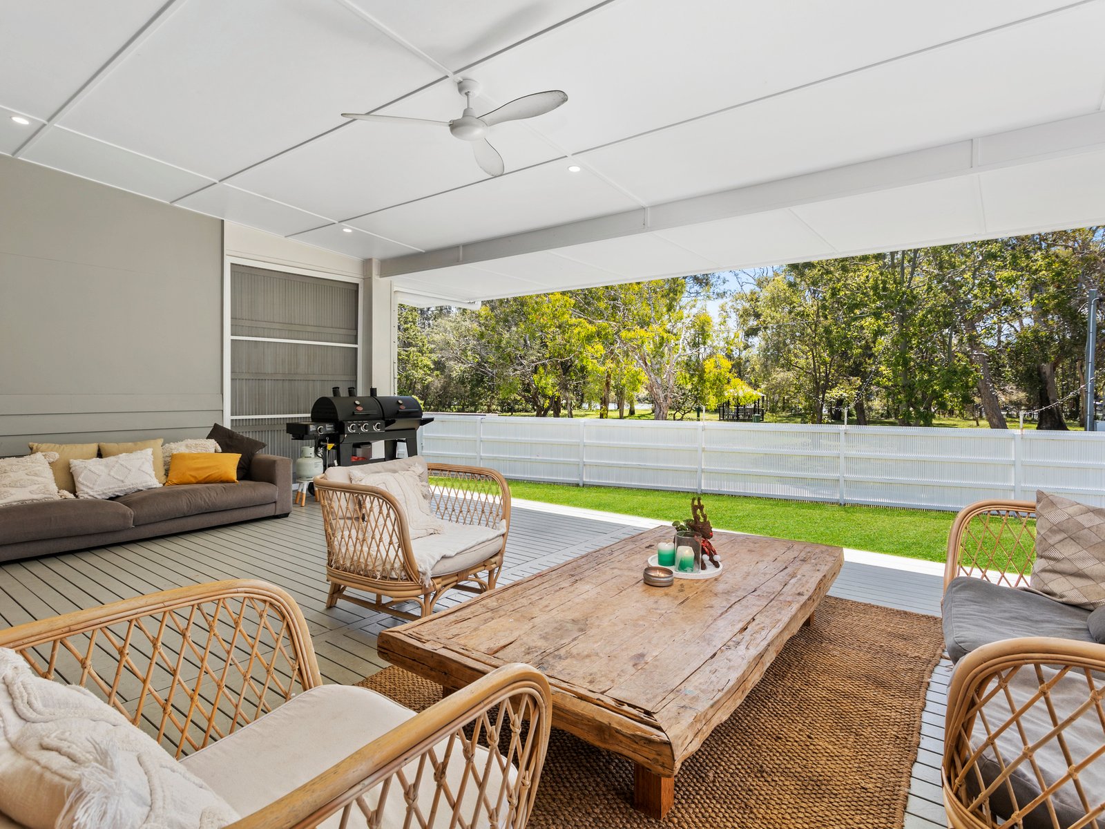 60 Michel Drive CURRUMBIN WATERS 10