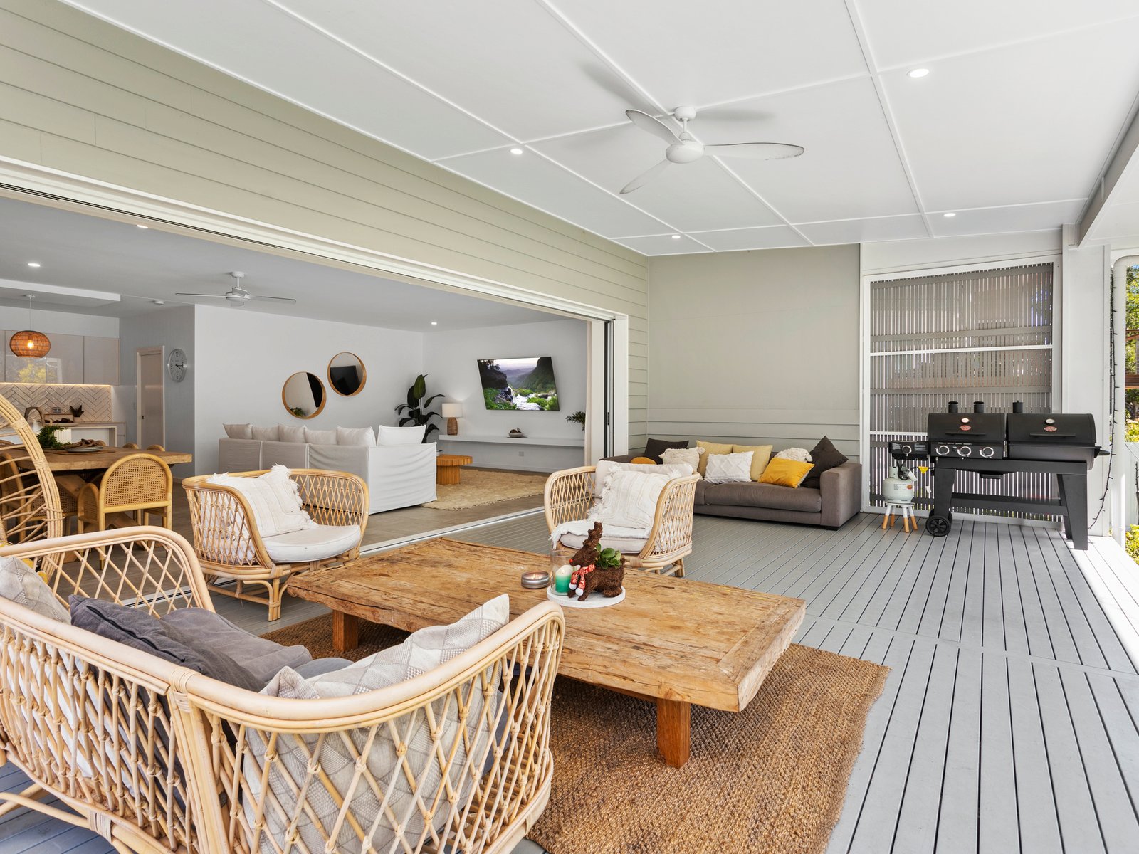 60 Michel Drive CURRUMBIN WATERS 11