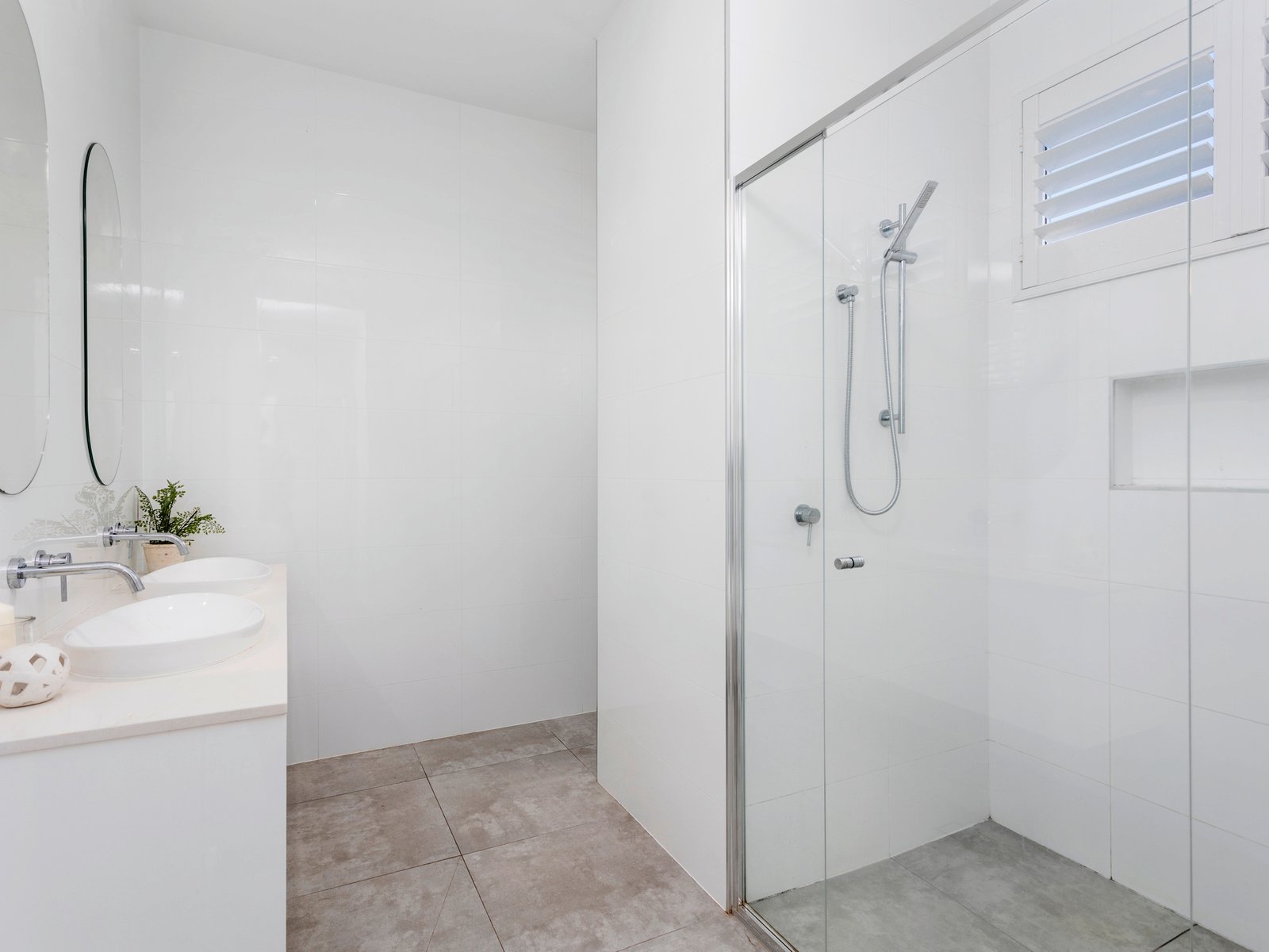 60 Michel Drive CURRUMBIN WATERS 17