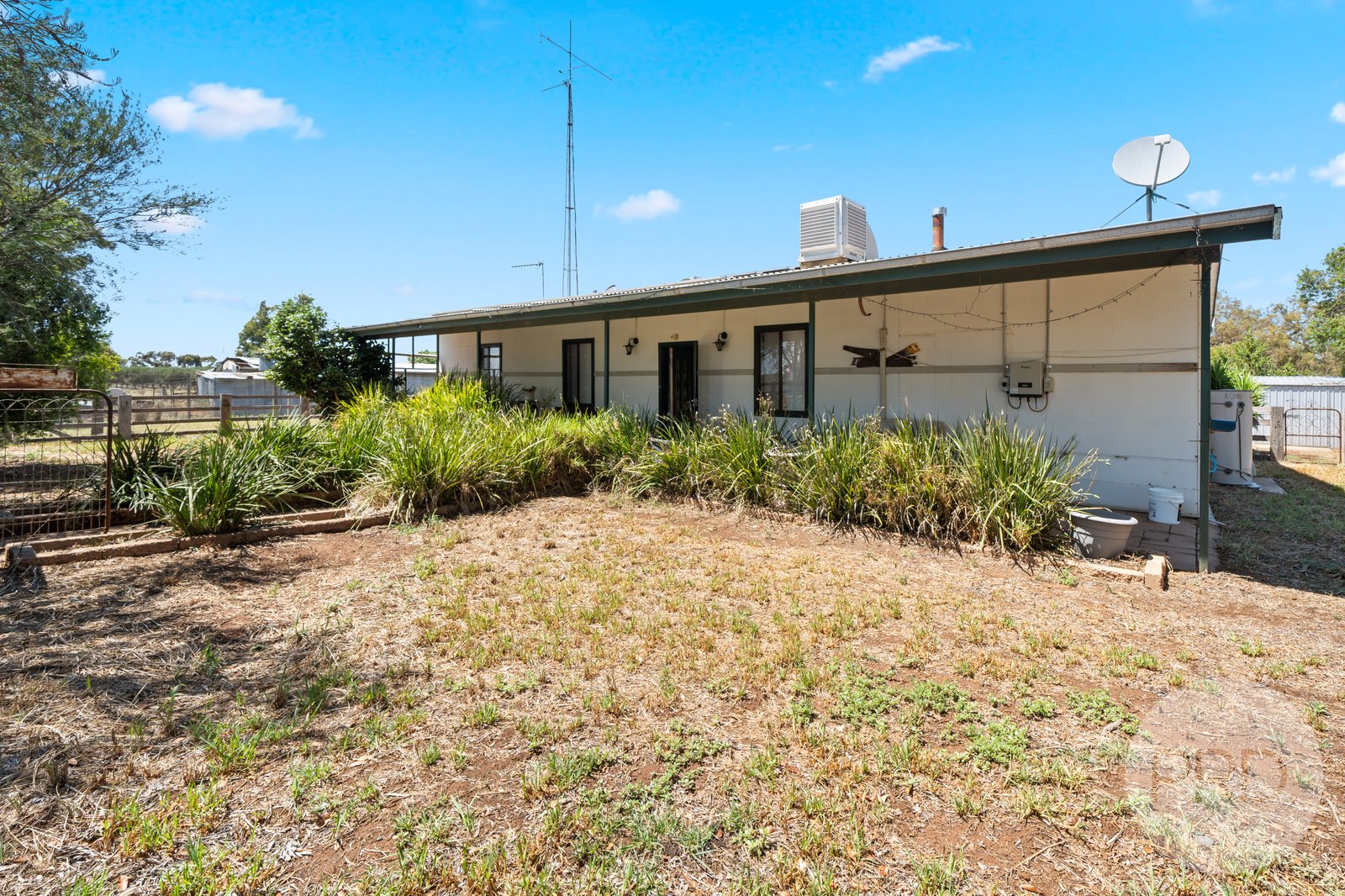 60 Milbrulong Tip Road MILBRULONG 2