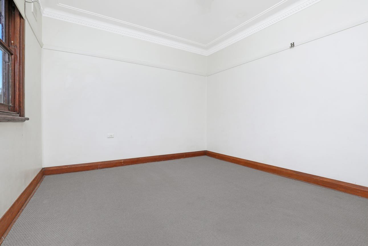 60 Mt Keira Road WEST WOLLONGONG 2