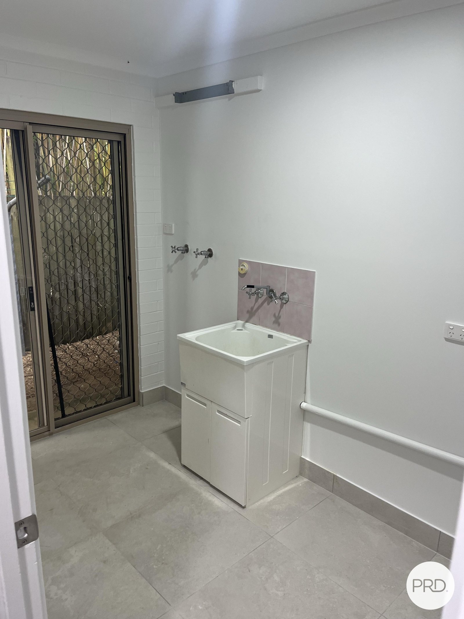 60 O'Brien Esplanade SHOAL POINT 9