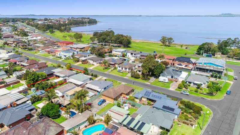 60 Palmer Avenue KANAHOOKA 2