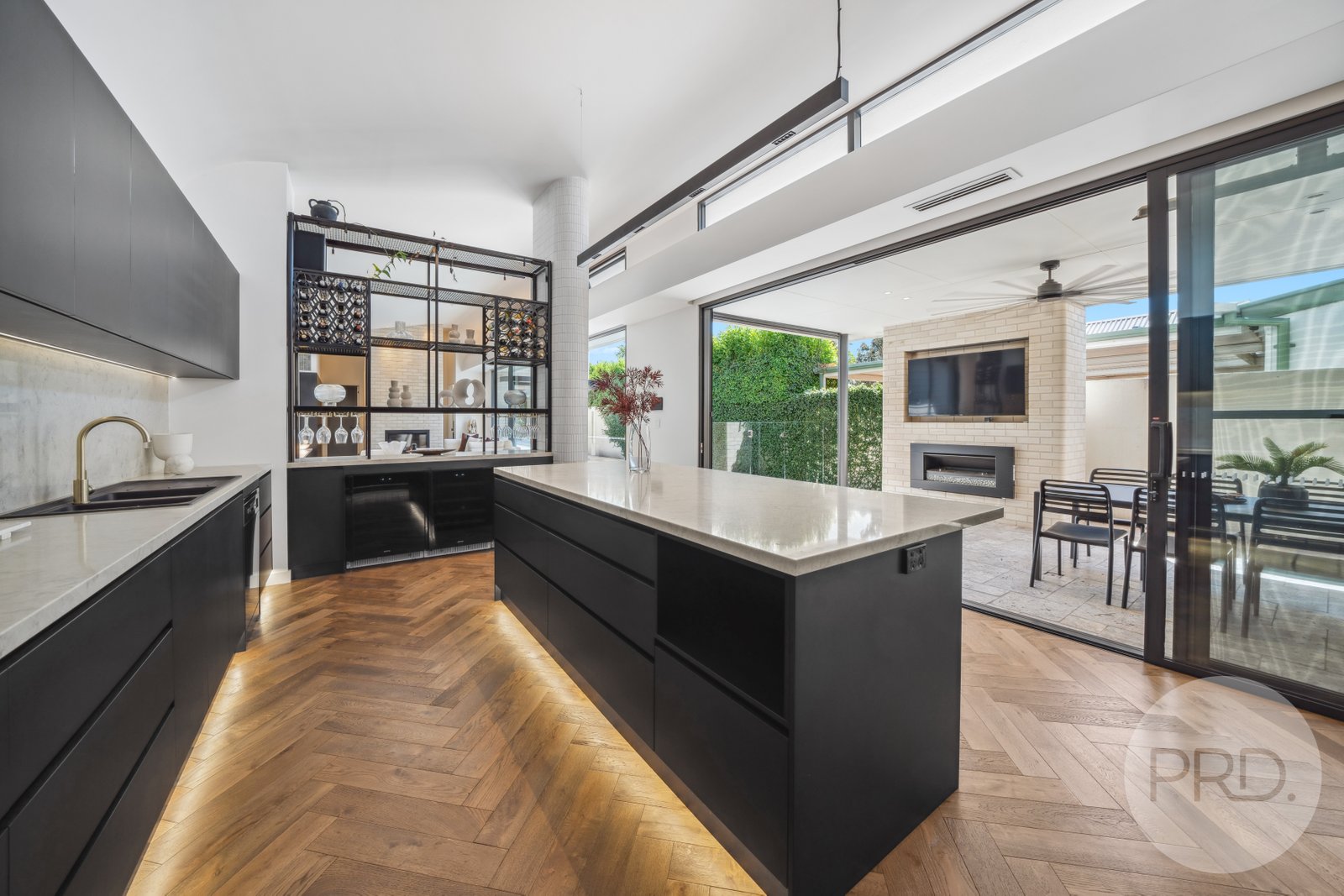 60 Peter Street WAGGA WAGGA 20