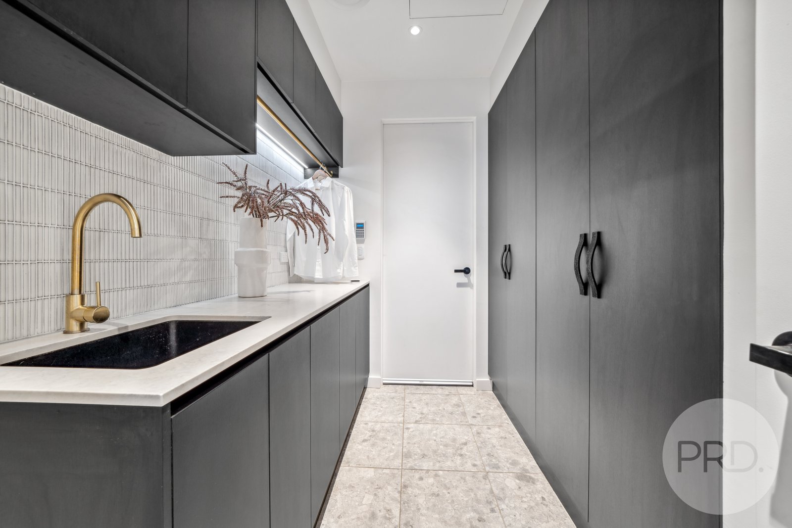 60 Peter Street WAGGA WAGGA 35