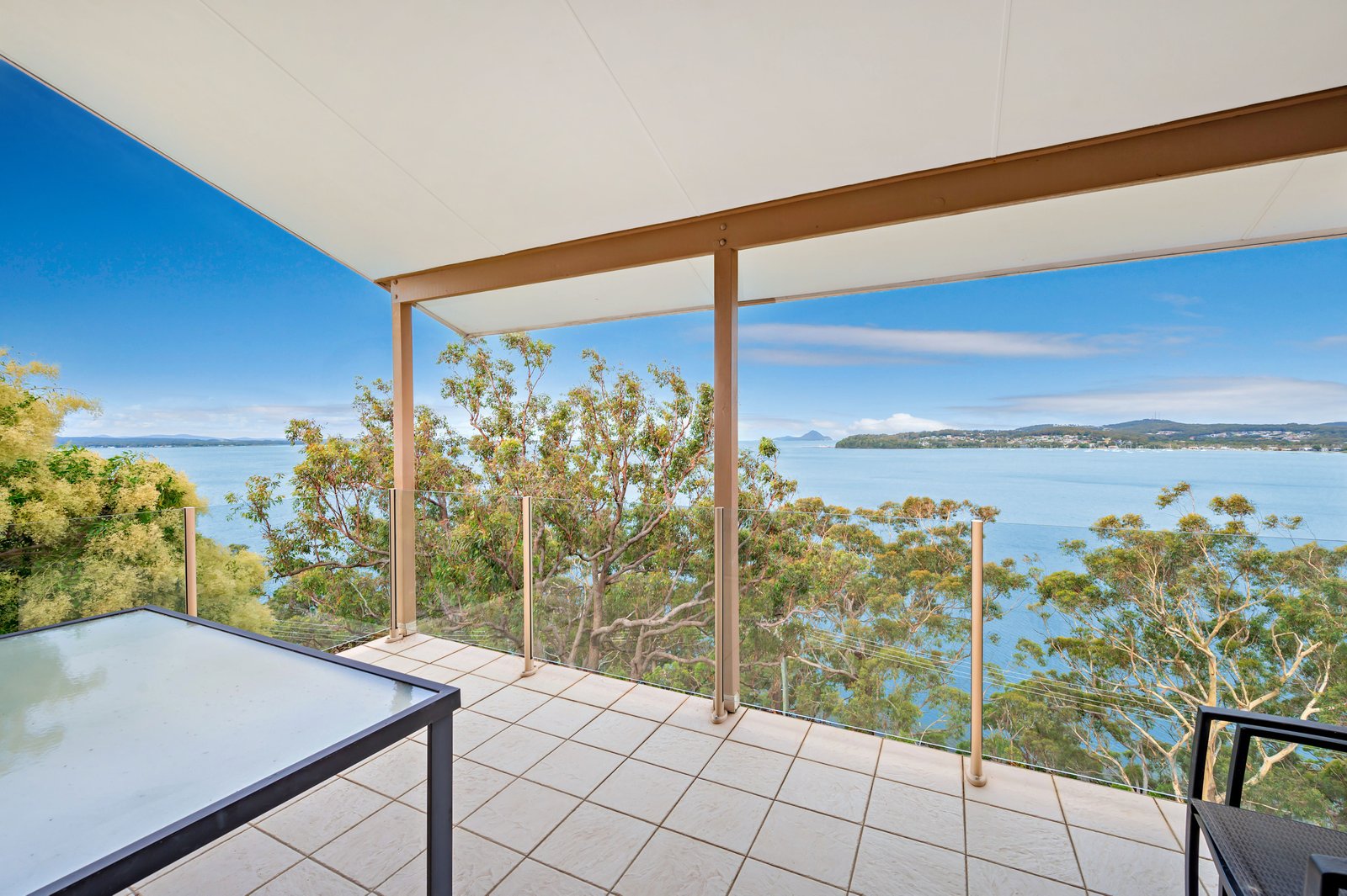 60 Randall Drive SALAMANDER BAY 2